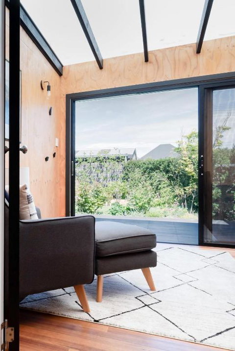 Gorgeous On Gleadow: The Twin - Foster Accommodation 3