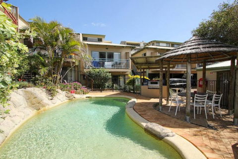 GORGEOUS STUDIO + 100M TO BEACH + POOL - Foster Accommodation 3
