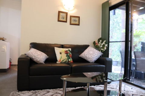 GREEN TREES CHALET Australia Zoo Close By - Foster Accommodation 4