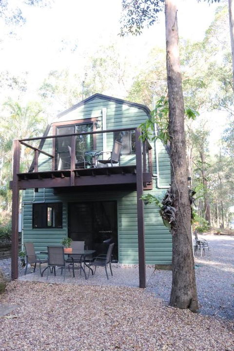 GREEN TREES CHALET Australia Zoo Close By - Foster Accommodation 1
