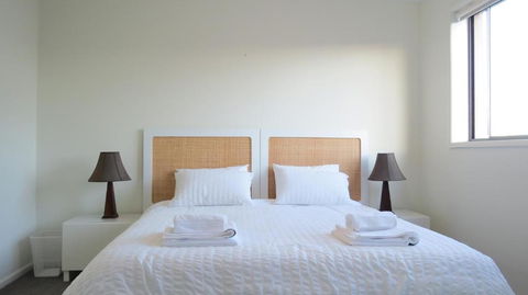 GREENWAY WATERS Apartments - Foster Accommodation 4