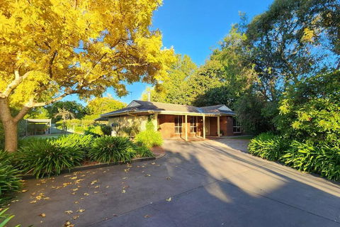 Hahndorf Home, Walk To Main St, Sleeps 8 - Foster Accommodation 0