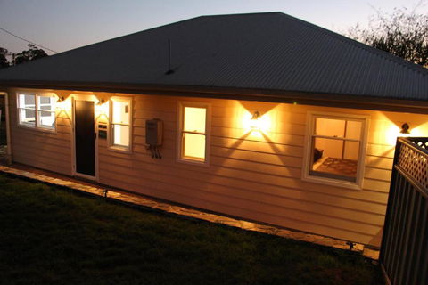 Hill Cottage Hahndorf - Foster Accommodation 1