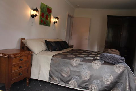 Hill Cottage Hahndorf - Foster Accommodation 2
