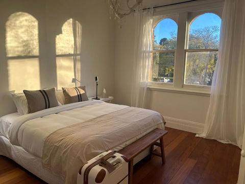 Historic Camden House - Foster Accommodation 3