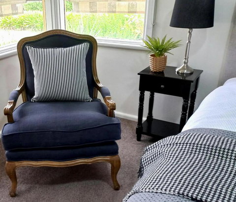 Hunter Cottage Euroa - SHORT TERM RENTAL - Foster Accommodation 2