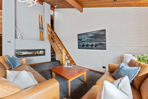 Ibis On Lake Jindabyne - Foster Accommodation 3