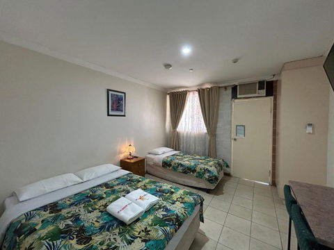 IGrand Motel - Foster Accommodation 1