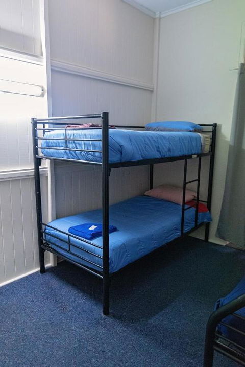 Hotel Metropole Proserpine - Foster Accommodation 3