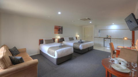 INVERELL RSM CLUB MOTEL - Foster Accommodation 2