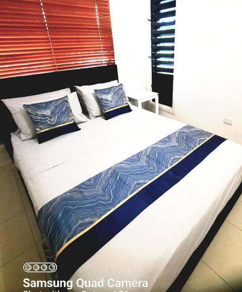ISLAND ROOM On Magnetic Island - Foster Accommodation 0