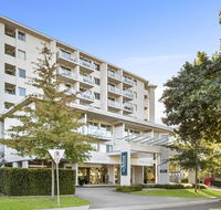 Adina Serviced Apartments Canberra Dickson - Foster Accommodation
