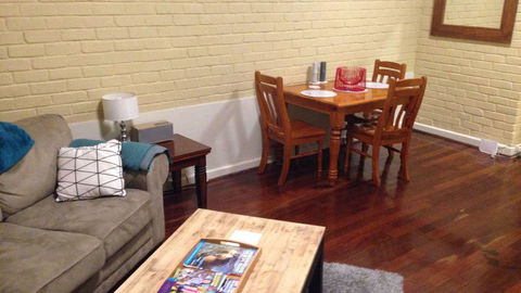 Affordable & Comfortable Apartment On Langley Park - Foster Accommodation 0