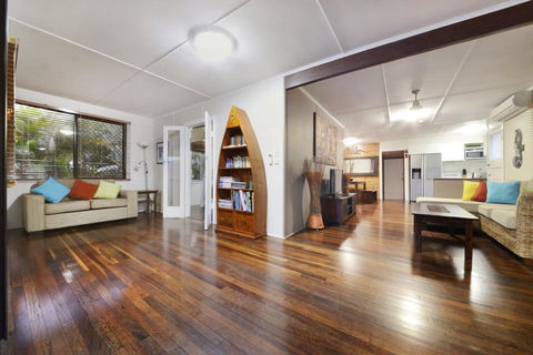Airlie Getaway - Airlie Beach - Foster Accommodation 0