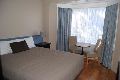 Airlie House Motor Inn - Foster Accommodation 0