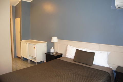 Airlie House Motor Inn - Foster Accommodation 3