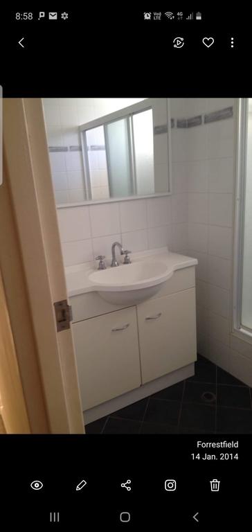 Airport Budget Room - Foster Accommodation 3