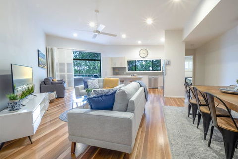Ait Shona - Happy Place. Apt 10 Haven On The Park - Foster Accommodation 0