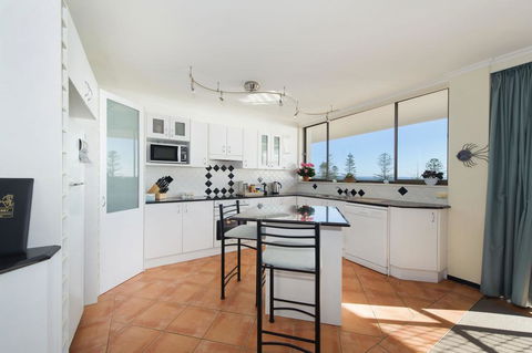 Akuna 23 6 Joffre Street - Foster Accommodation 2