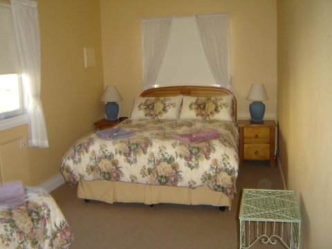 Albany Historic Cottage - Foster Accommodation 3
