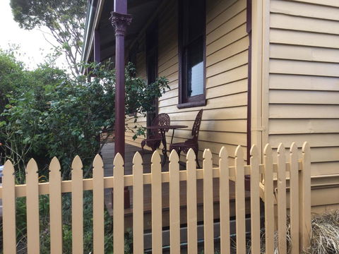 Albion Cottage - Foster Accommodation 2
