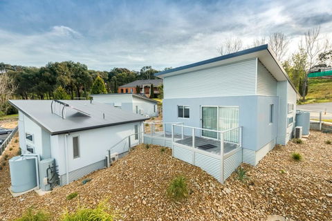 Albury Yalandra Apartment 1 - Foster Accommodation 0