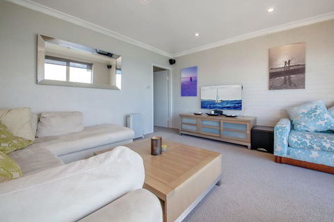 Alcheringa Unit 3 & 4, 32 Sandy Point Road - Foster Accommodation 2