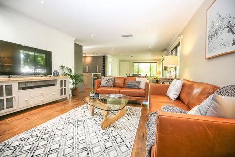 Alderwood - Foster Accommodation 0