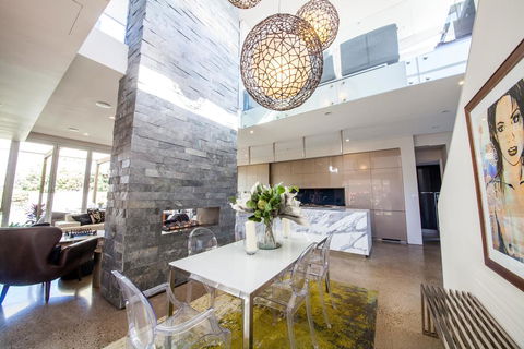 Alegria - Foster Accommodation 3