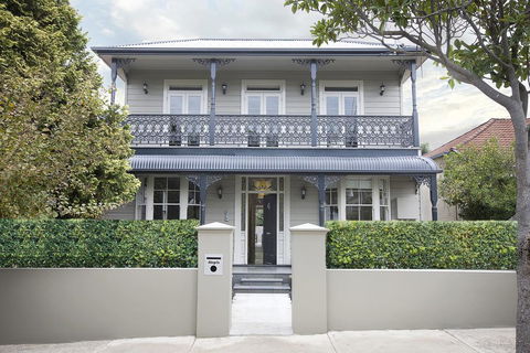 Alegria - Foster Accommodation 0
