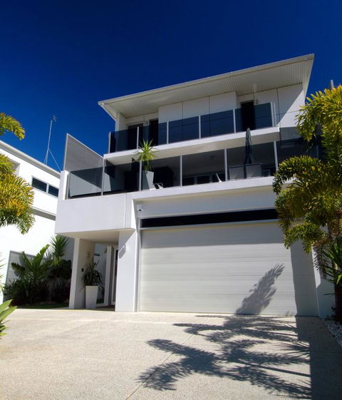 Alex Beach House - Foster Accommodation 3