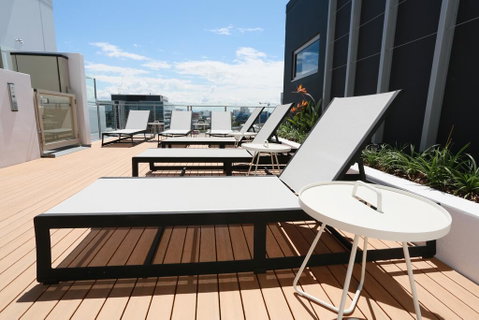 Alex Perry Hotel & Apartments - Foster Accommodation 1