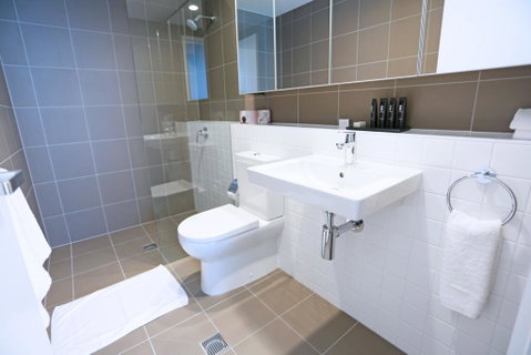 Alex Perry Hotel & Apartments - Foster Accommodation 2