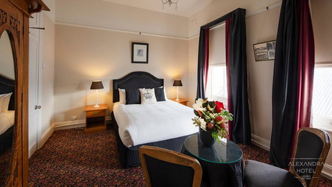 Alexandra Hotel - Foster Accommodation 1
