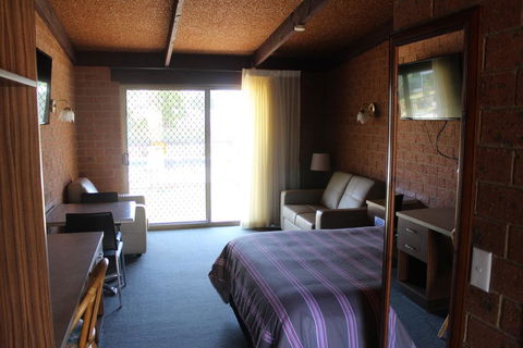 Alexandra Motor Inn - Victoria Aus - Foster Accommodation 1