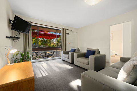 Alinga Longa 4 - Foster Accommodation 1