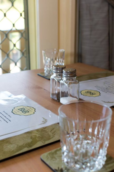 All About Me B & B - Foster Accommodation 3
