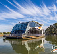 All Seasons Houseboats - Foster Accommodation