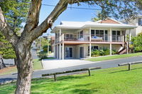Book Bonny Hills Accommodation Vacations Foster Accommodation Foster Accommodation