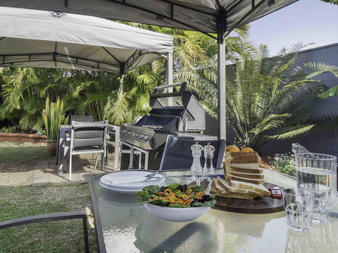 Almare Tourist Motel - Foster Accommodation 2