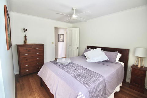 Aloha Alex Beach House Pet-friendly- 450m To The Beach - Foster Accommodation 3