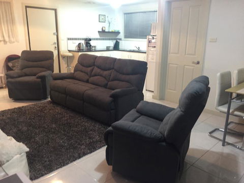 Altona Garden Retreat - Foster Accommodation 2