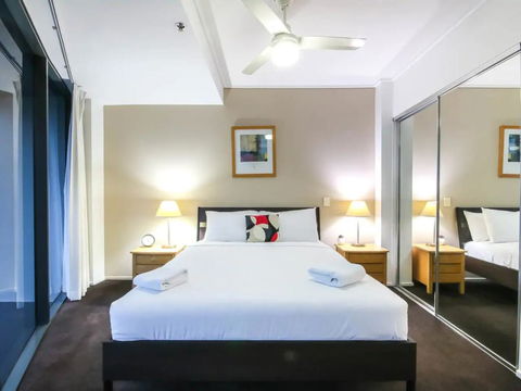 Amazing Brisbane CBD 2 Bedroom Apartment With River Views - Foster Accommodation 2