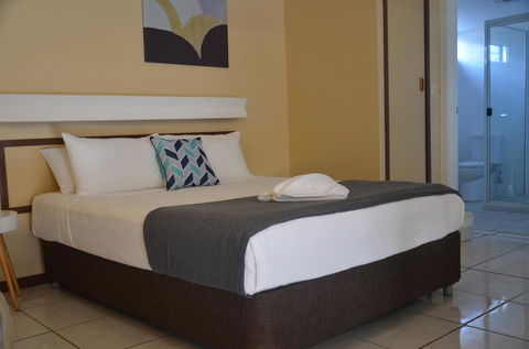 Ambassador Motel - Foster Accommodation 0