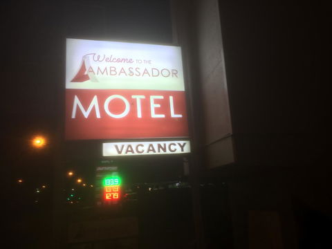 Ambassador Motel - Foster Accommodation 3