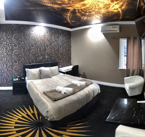 Amelia Boutique Hotel - Foster Accommodation 3