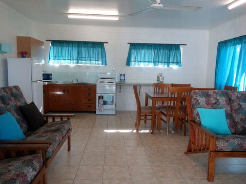 Anchor In Holiday Units South Mission Beach - Foster Accommodation 2