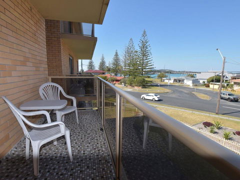 Anchorage 10 Water Views From Balcony - Foster Accommodation 3