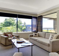 Anchorage Harbourside - magnificent views - Foster Accommodation