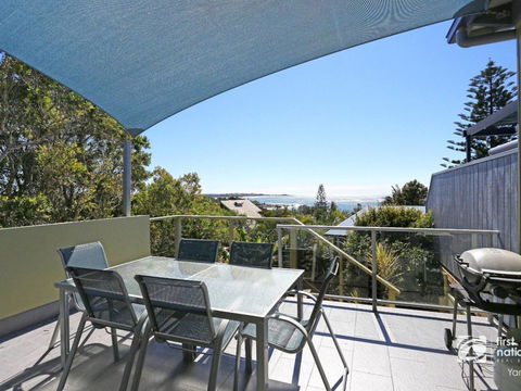 Angourie Blue 1 - Great Ocean Views - Surfing Beaches - Foster Accommodation 0